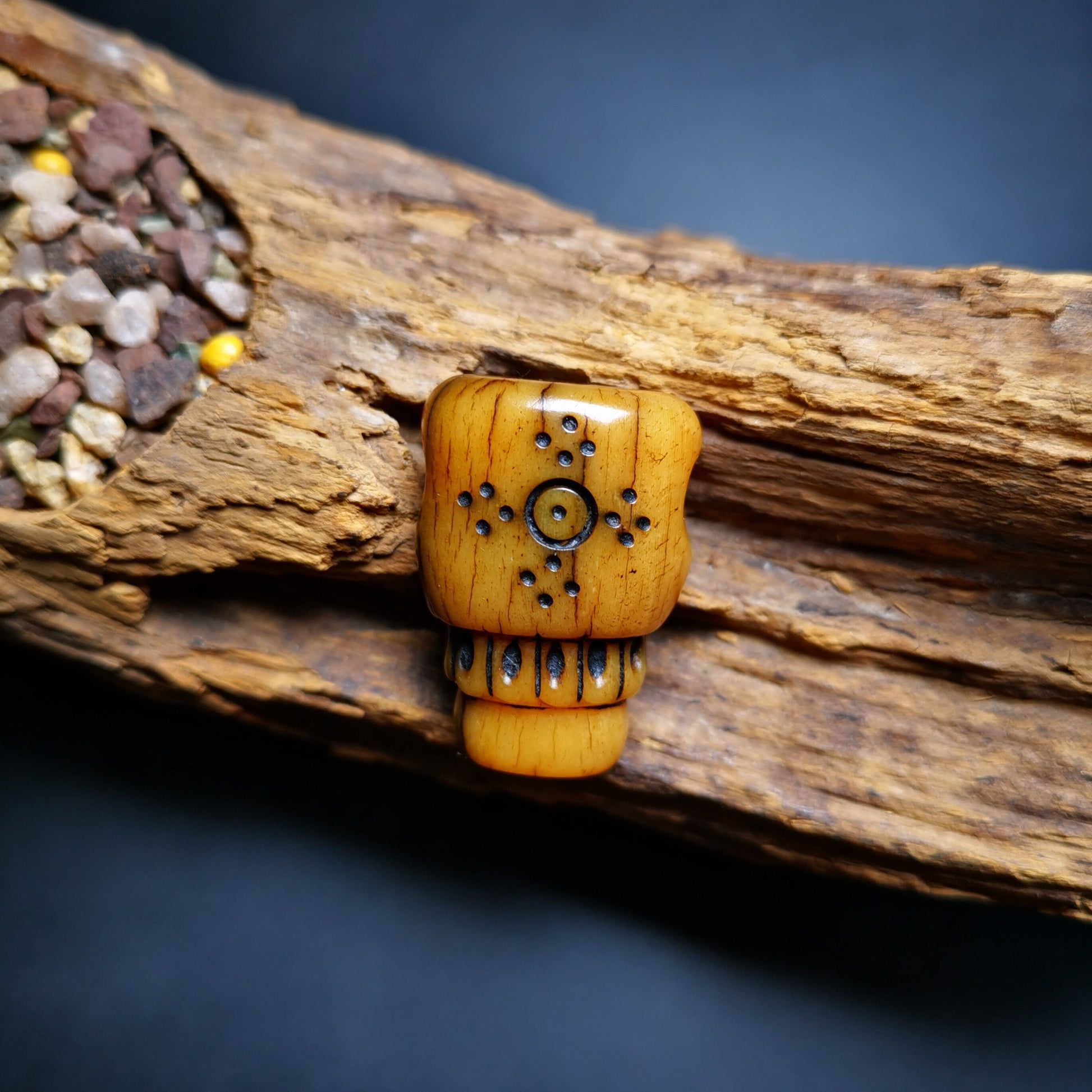 Gandhara Tibetan Yak Bone Carved Guru Bead, T-drilled 3-Hole Prayer Bead,Mala Bead, OM Symbol, Connector Bead for Buddhist Bead Gandhanra-ART