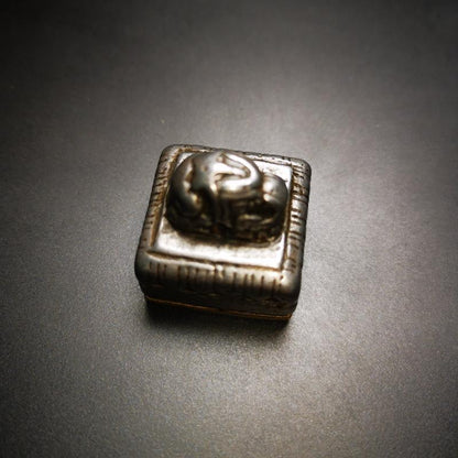 Gandhanra Antique Thunder Iron Tibetan Seal,Shankha(Divine hConch)Symbol of Buddhist,Gilt Carft,Thokcha Iron,Buddhist Dharma Stamp