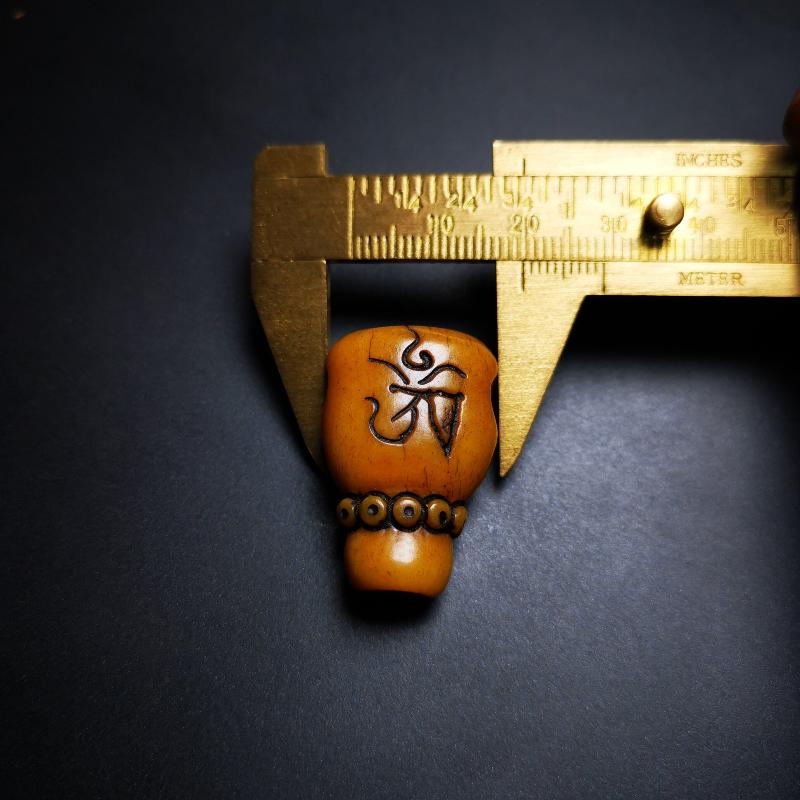 Gandhara Tibetan Yak Bone Carved Guru Bead, T-drilled 3-Hole Prayer Bead,Mala Bead, OM Symbol, Connector Bead for Buddhist Bead Gandhanra-ART