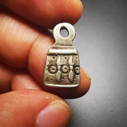Gandhanra Handmade  Mala Counter Pendant, Cold Iron Vajra Pendant,Prayer Beads Accessories