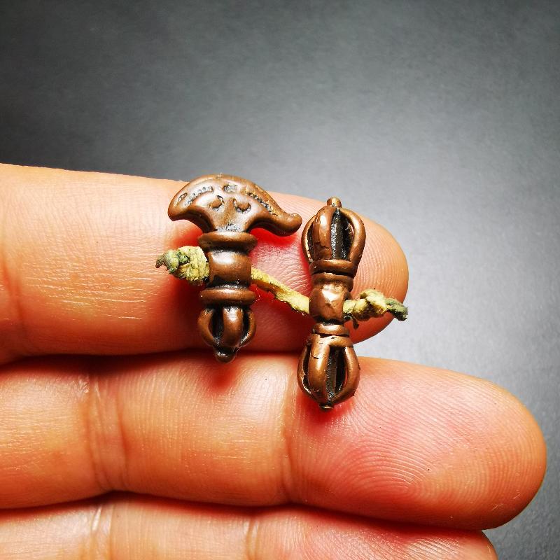 Gandhanra Antique Tibetan Amulet,Mini Vajra and Kartika(knife of the dakinis)Penand for Mala Prayer Beads, Made of Red Copper