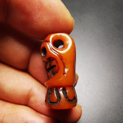 Gandhara Tibetan Amulet,Yak Bone Carved Skull Sītavana Pendant, Hand-carved Skull Pendant for Prayer Bead/Necklace
