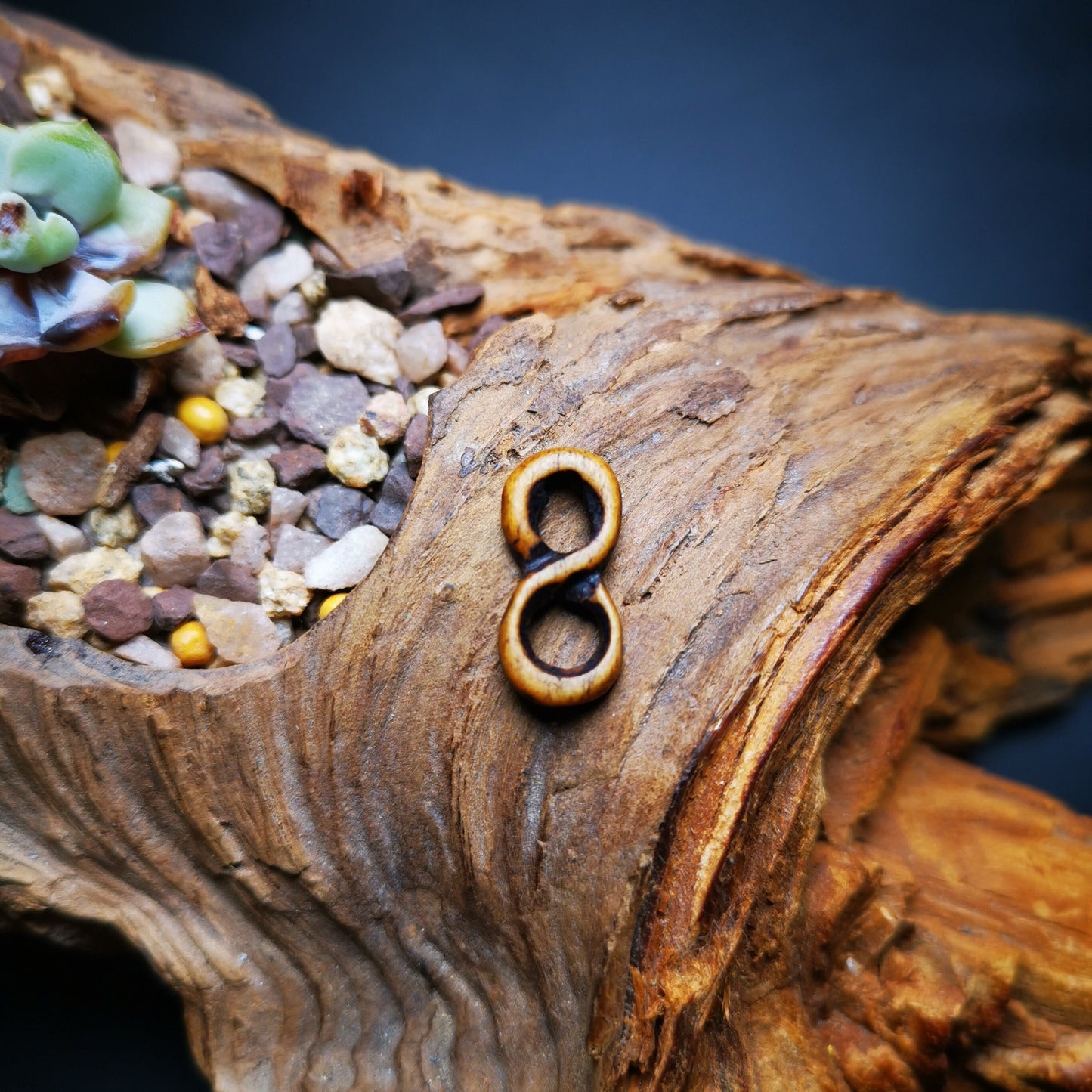 Gandhanra Tibetan Yak Bone Carved Amulet,8 Shape Ring Bead Counter Clip Pendant for Mala,Prayer Beads