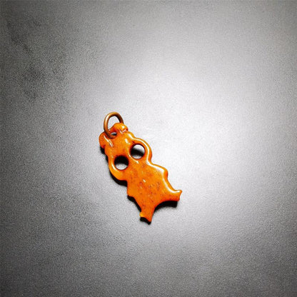 Gandhanra Tibetan Yak Bone Carved Amulet,Pirate Skull Pendant