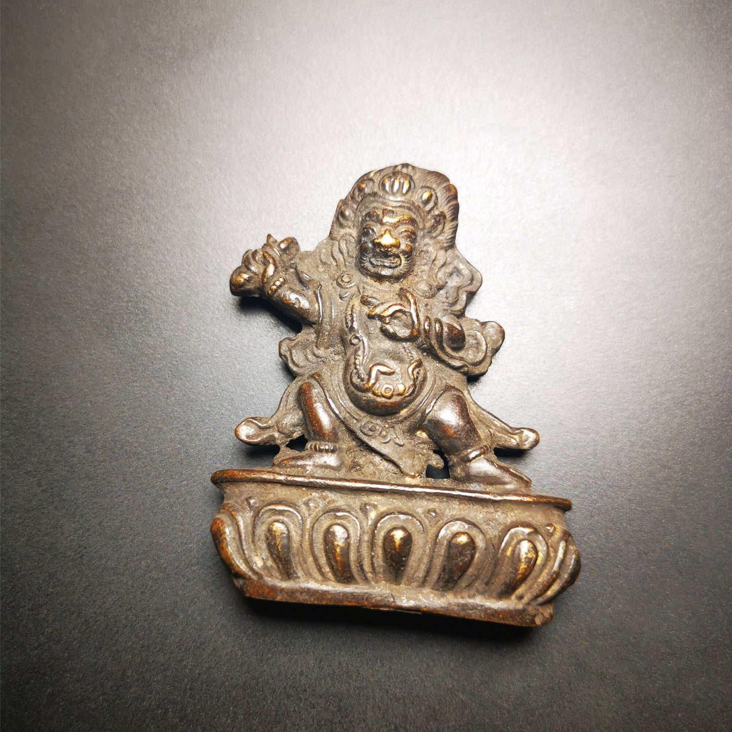 Gandhanra Acient Vajrapani Amulet,Tibetan Buddhism Statue,the Protector and Guide of Gautama Buddha,100 years old