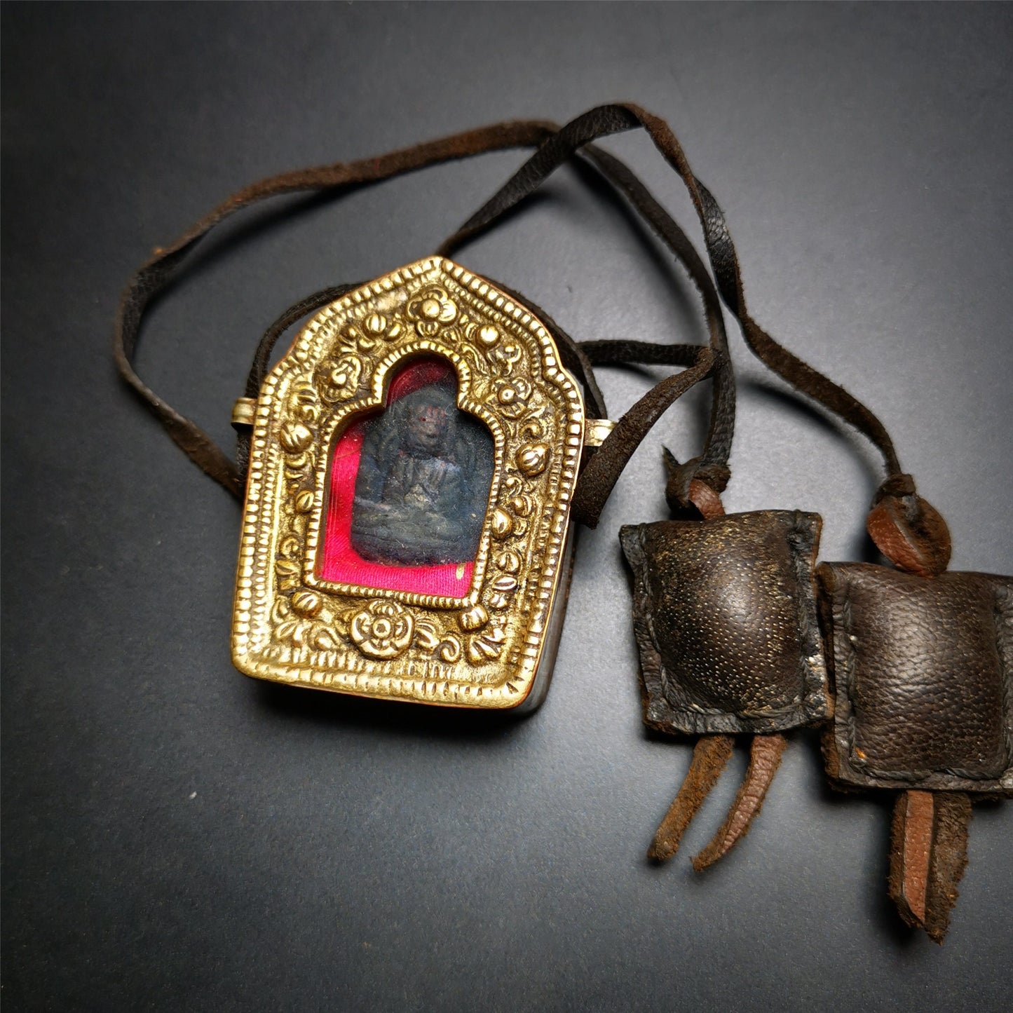 Gandhanra Acient Gau Ghau Shrine of Amitayus, Amitabha,Old Tibetan Buddhist Altar Amulet Pendant,80 years old