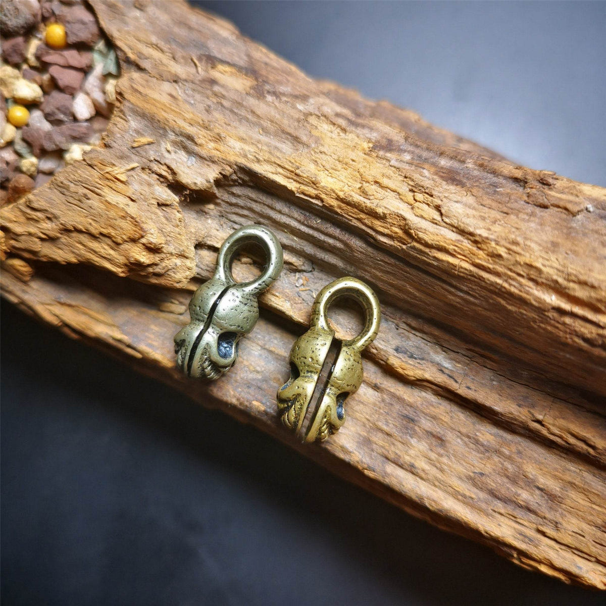 Skull Sitavana Shape Bead Counter Clip - Tibetan Buddhist art, detailed view