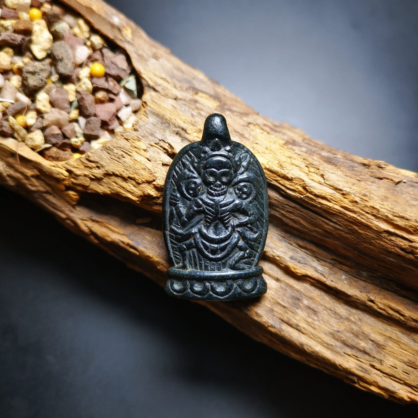 Gandhanra Antique Hand Carved Tibetan Amulet Pendant,Masters of Sitavana Skull,Made of Obsidian,100 Years Old