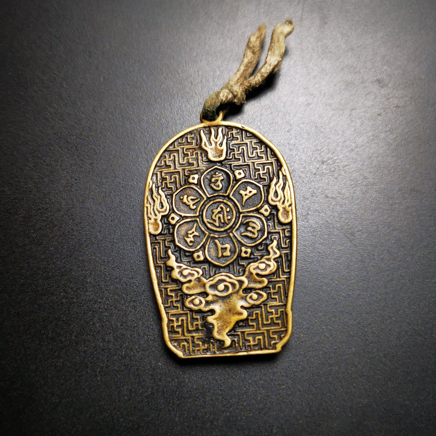 Gandhanra Tibetan Buddhist Amulet,Padmapani,Avalokitesvara,Guanyin Pendant,Made of Brass