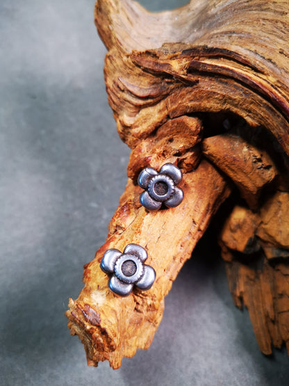 Gandhanra Handmade Tibetan Amulet Pendant,Mini Gesong Flower Bead, Mala Marker Bead Accessories, Made of Cold Iron